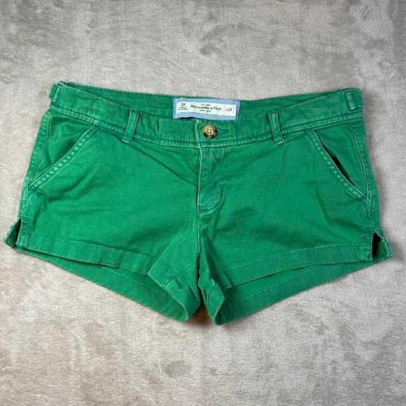 ambercrombie and fitch Pants - Y2K ambercrombie and fitch Green low rise shorts with adjustable waistband